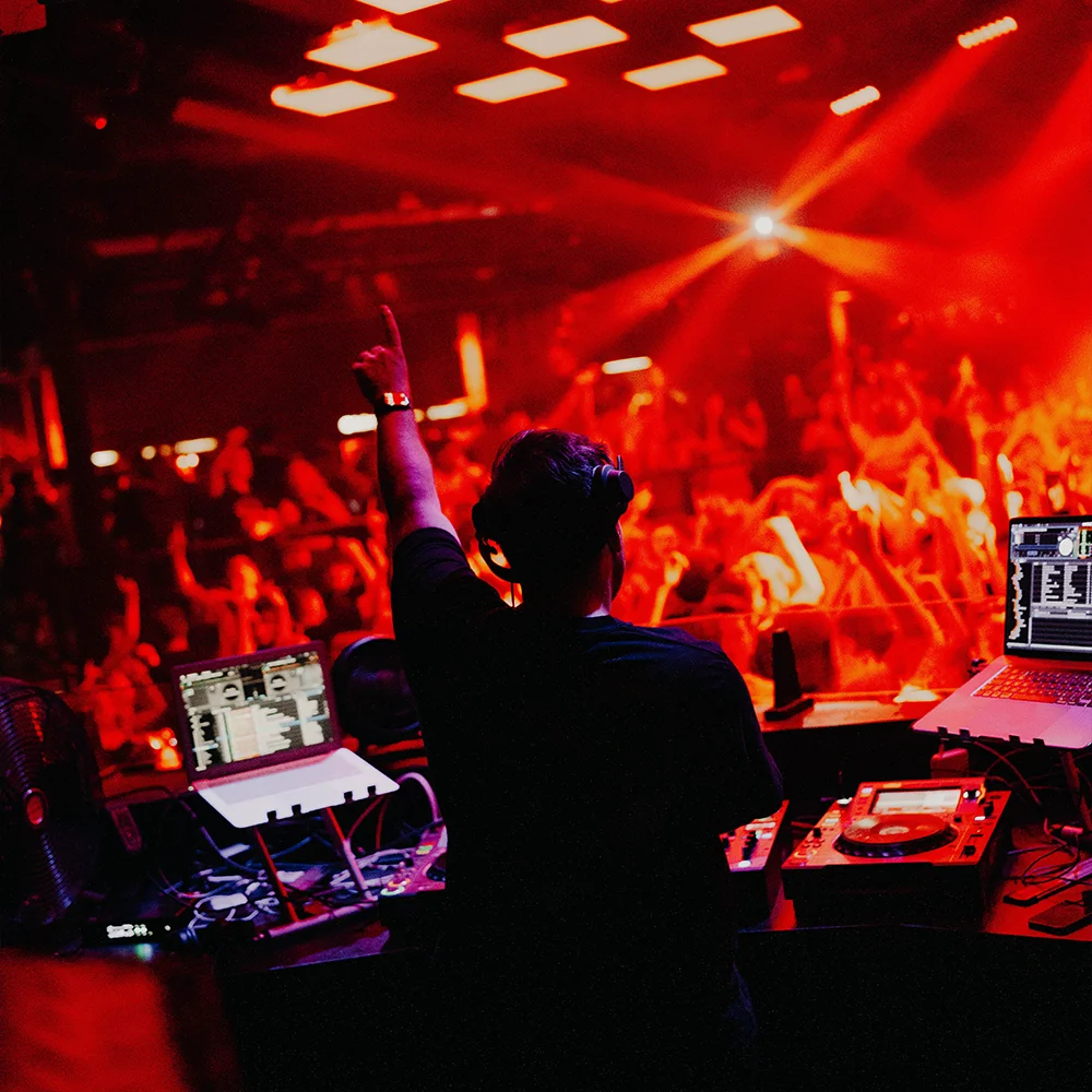 Slice_01_ClubBoothaus